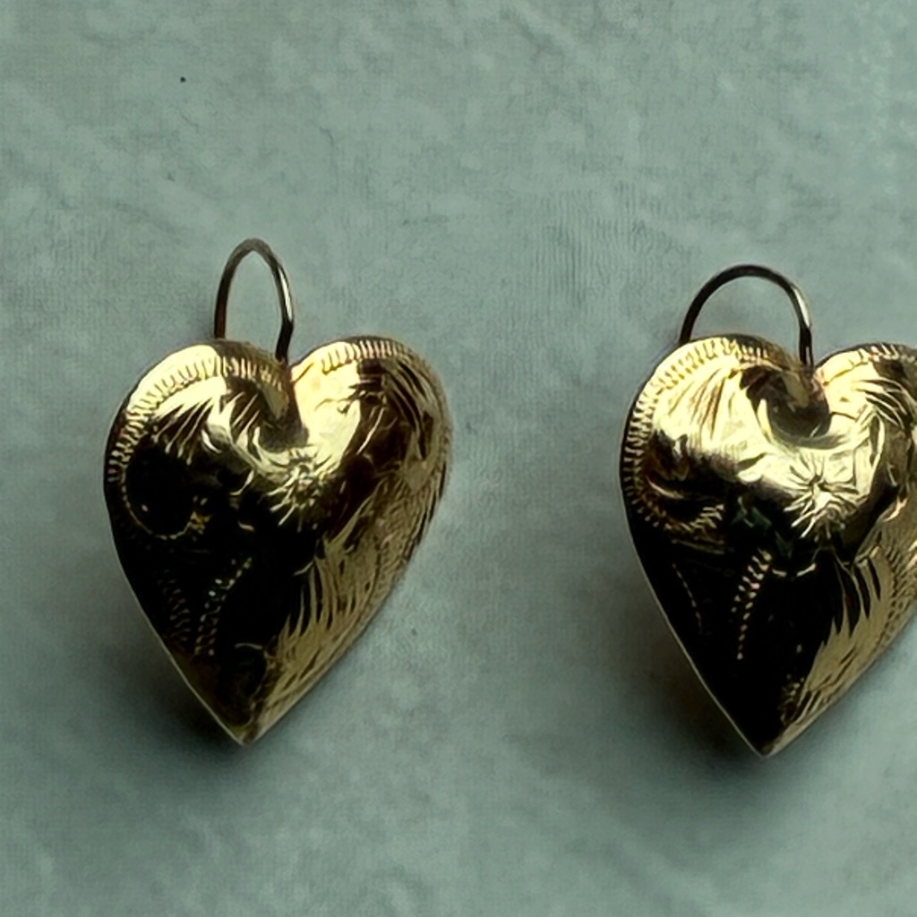 14k Gold Heart Engraved Drop Shield Earrings